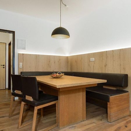 Appartement Krippenstein Mit Indoorpool Und Sauna Бад Гоисерн Экстерьер фото